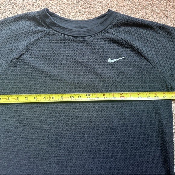 Nike Womens Dri-Fit Sphere Thermal Running Top Long Sleeve Black Size L - Picture 10 of 13